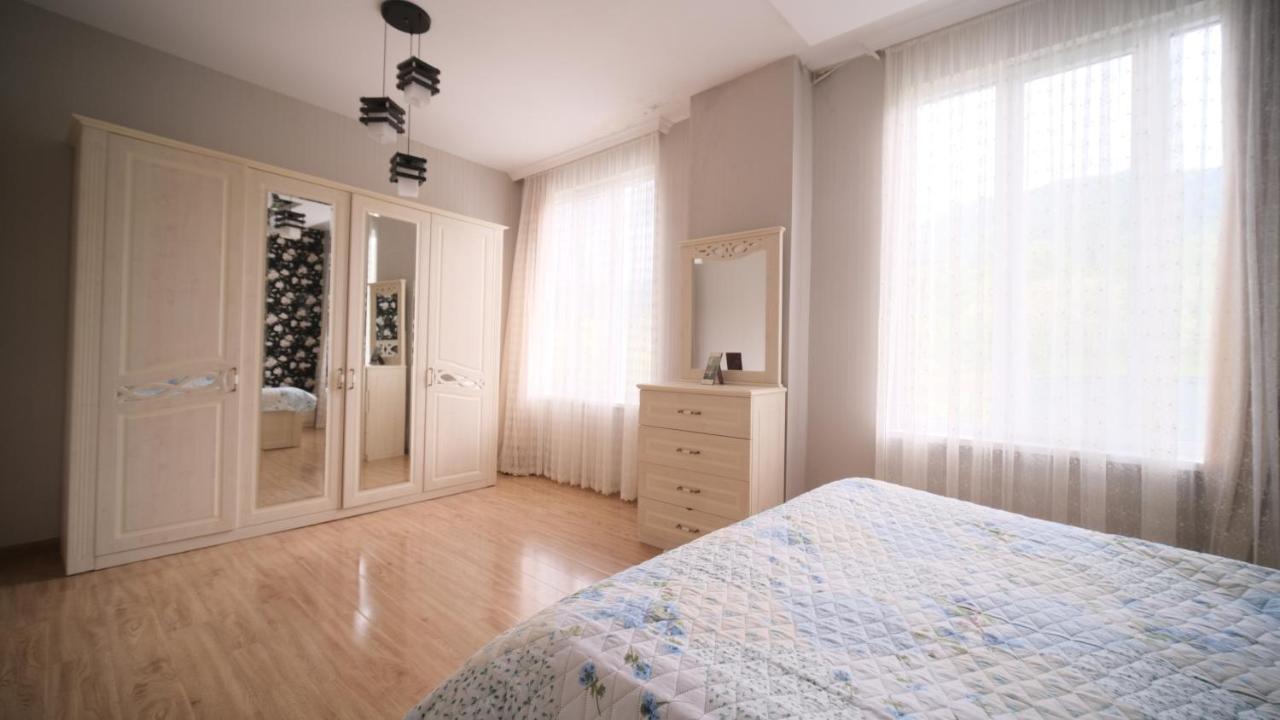 Guesthouse - Family Hotel Bagdati Buitenkant foto